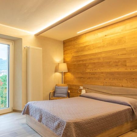 Residenza La Riviera Apartment โดรเนโร ภายนอก รูปภาพ